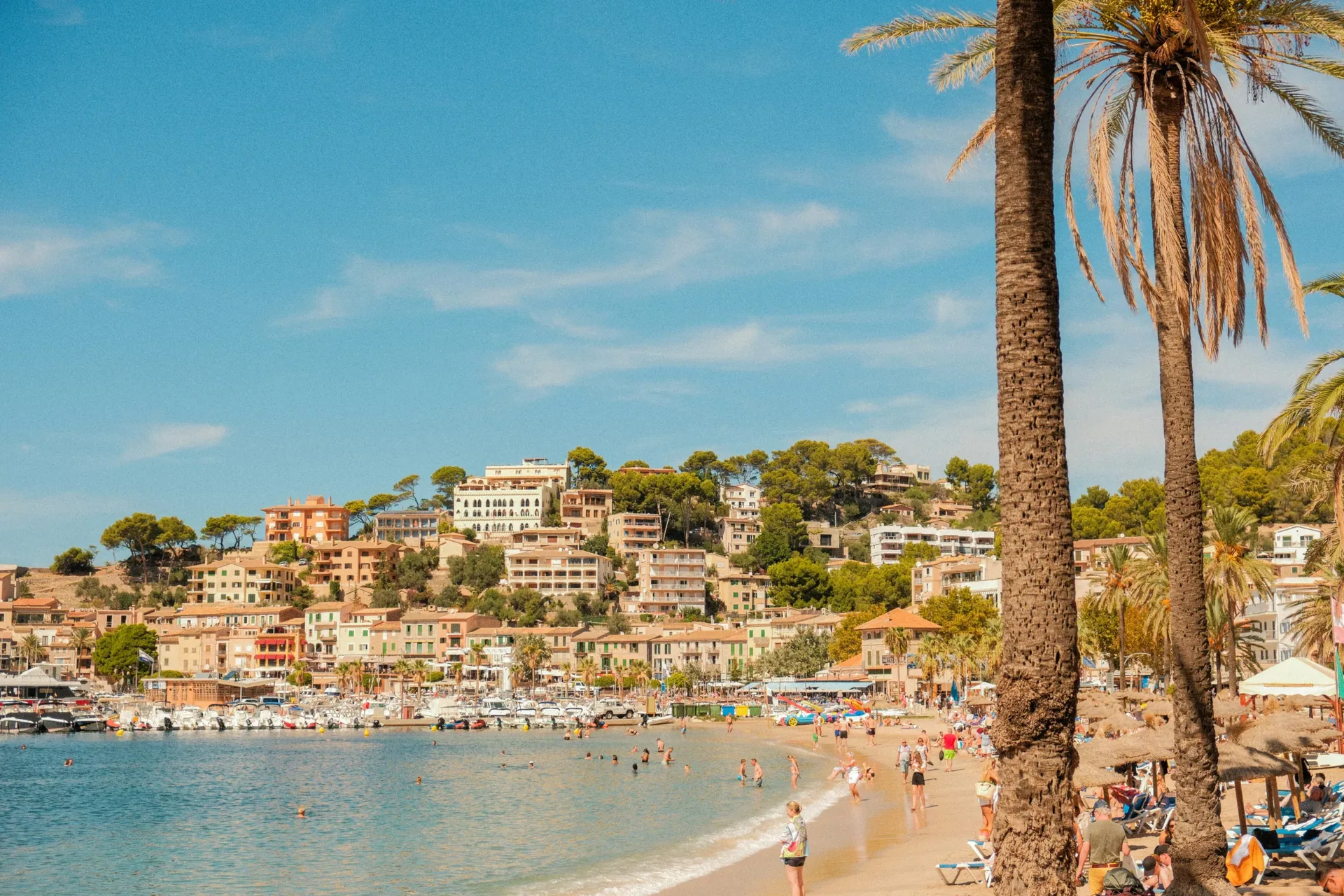 Spanischer Küsten-Lifestyle: Entdecken Sie die Eleganz und Entspannung am Meer
