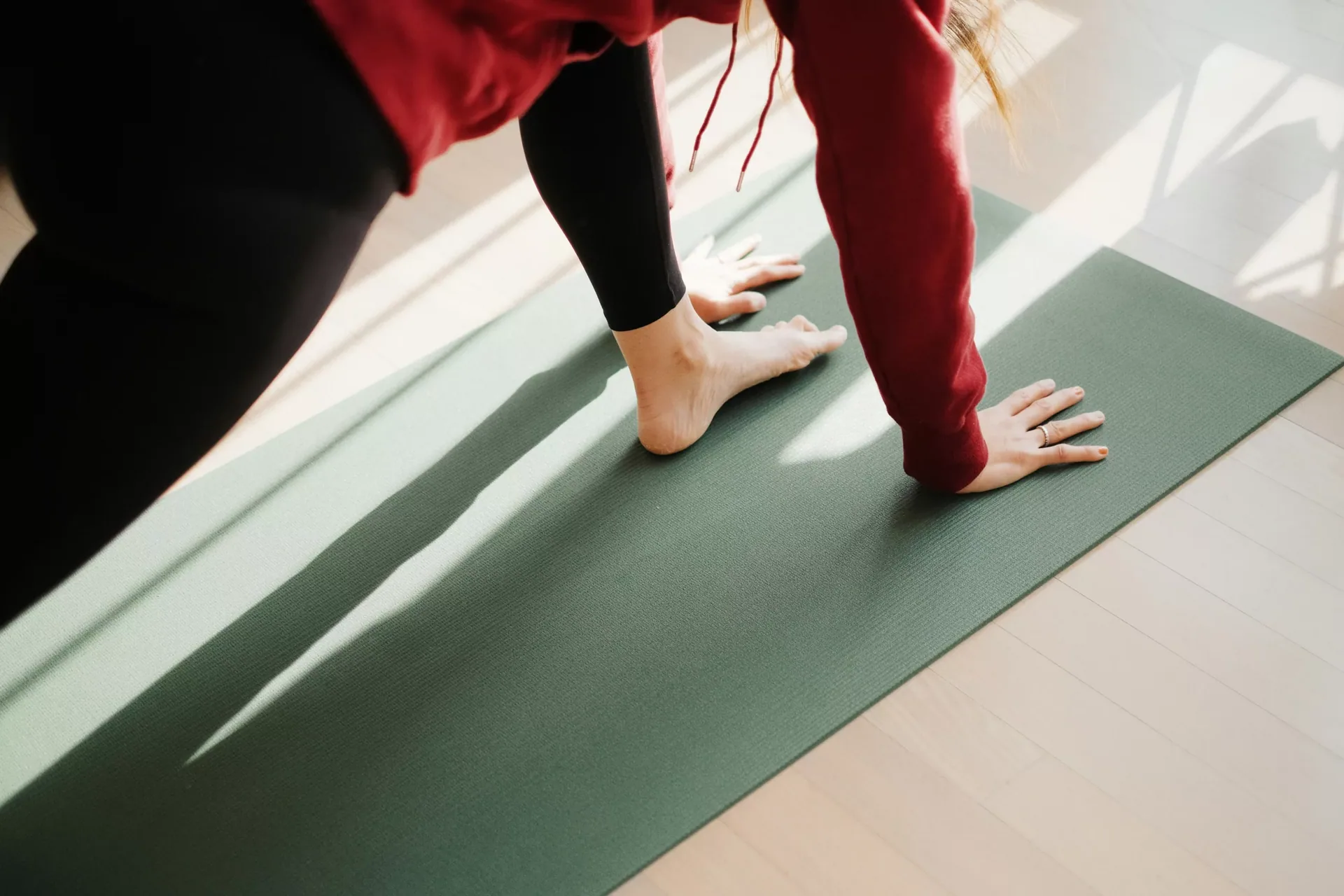 Yoga am Strand an der Costa del Sol