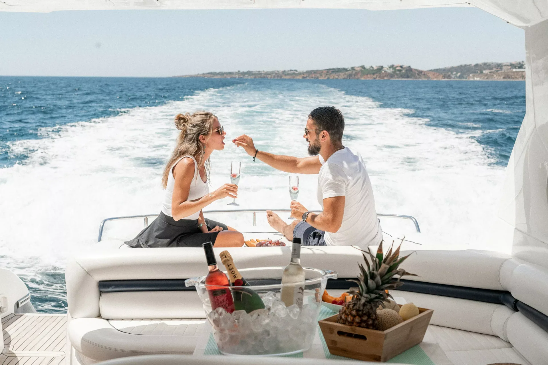 Der mediterrane Yacht Lifestyle: Luxus und Entspannung am Meer