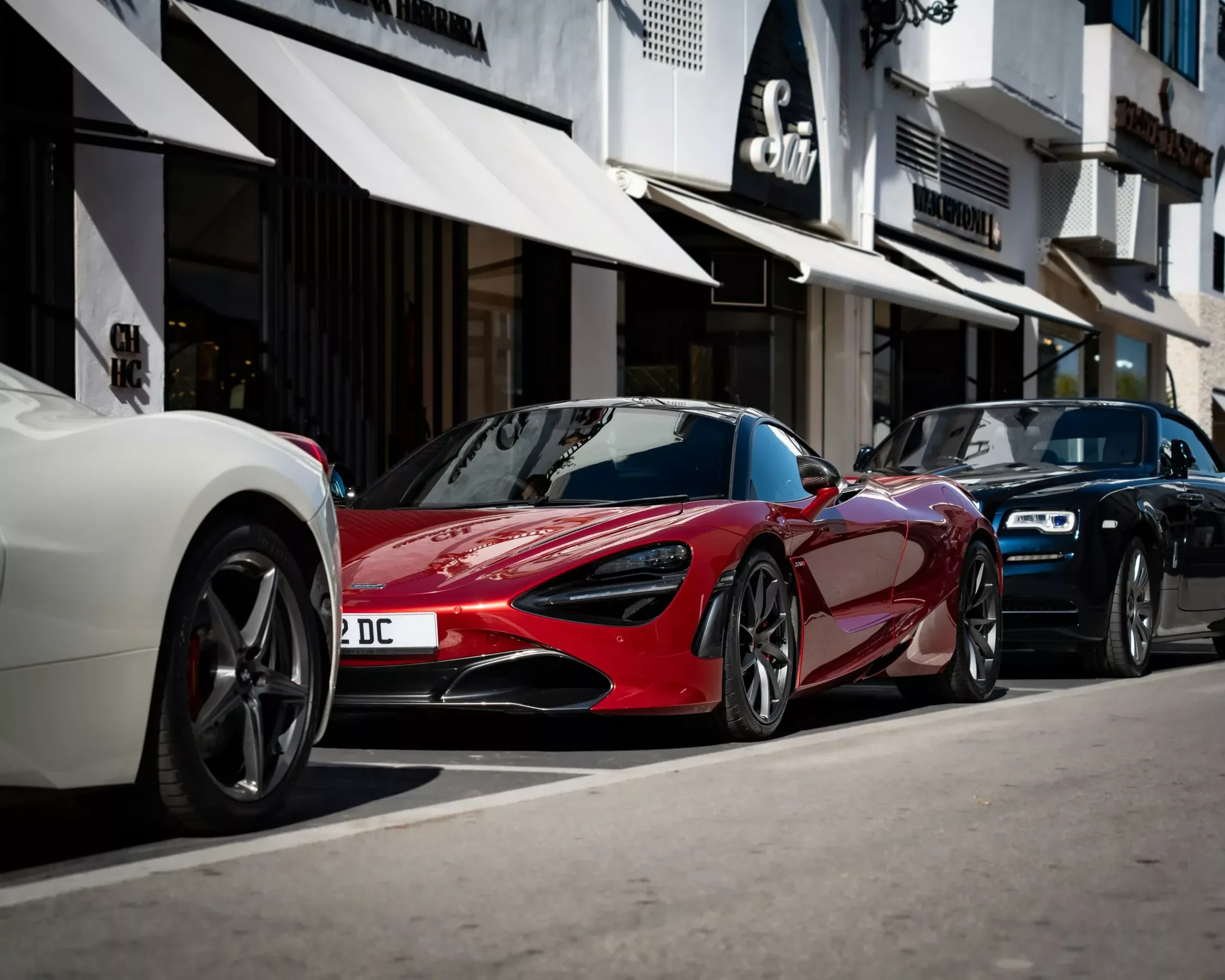 Die besten Supercar Spots in Marbella: Luxusautos in der Sonne